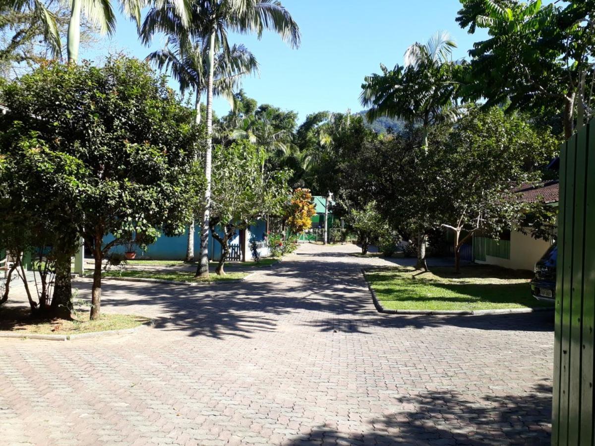 Flor Casa 2 Dorms Com Ar, Churrasqueira, Cond Fech, Piscina Villa Sao Sebastiao  Eksteriør billede